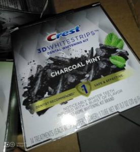 لصقات كرست Crest™ 3D White Charcoal Mint لتبييض الاسنان بالفحم والنعناع photo review