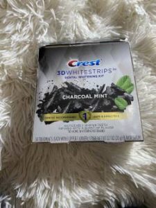 لصقات كرست Crest™ 3D White Charcoal Mint لتبييض الاسنان بالفحم والنعناع photo review